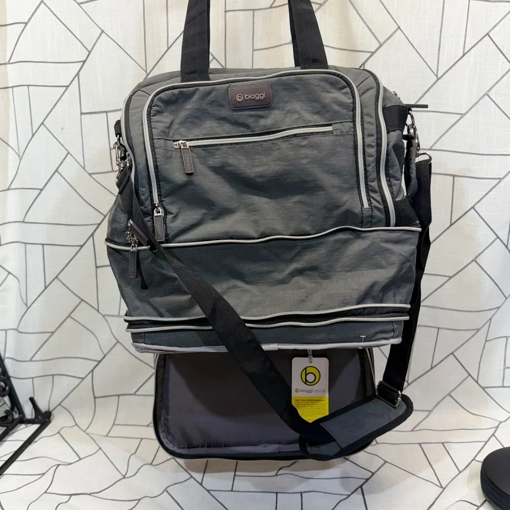 Biaggi Zipsak Boost Expandable Rolling Duffel Bag OS Gray Foldable Spinner NWT